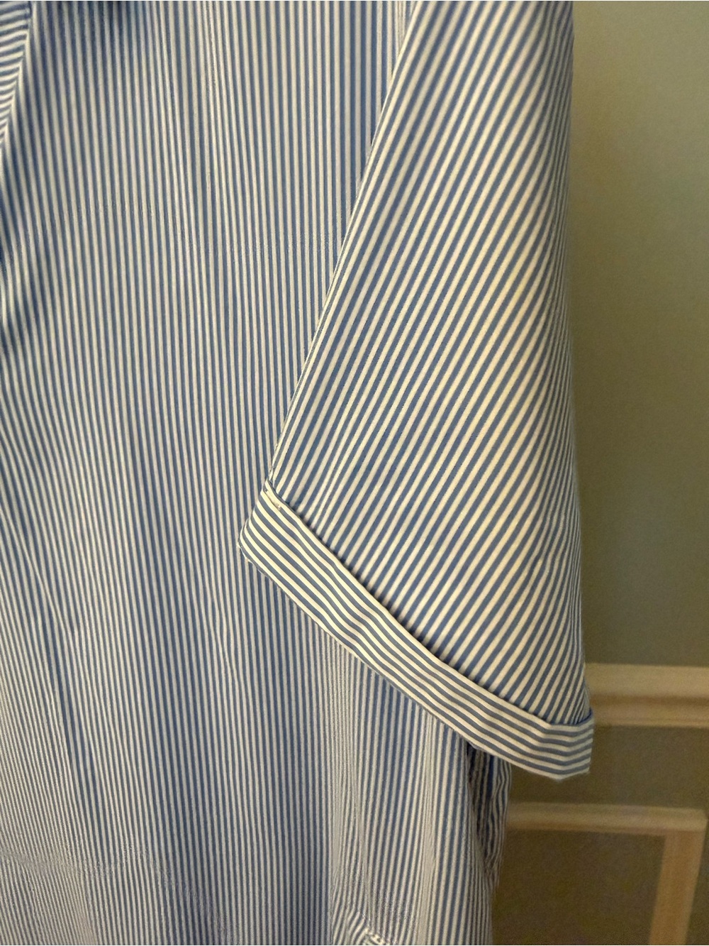 Southern Tide blue & white striped shirt dress split neckline and side pockets - Picture 5 of 6
